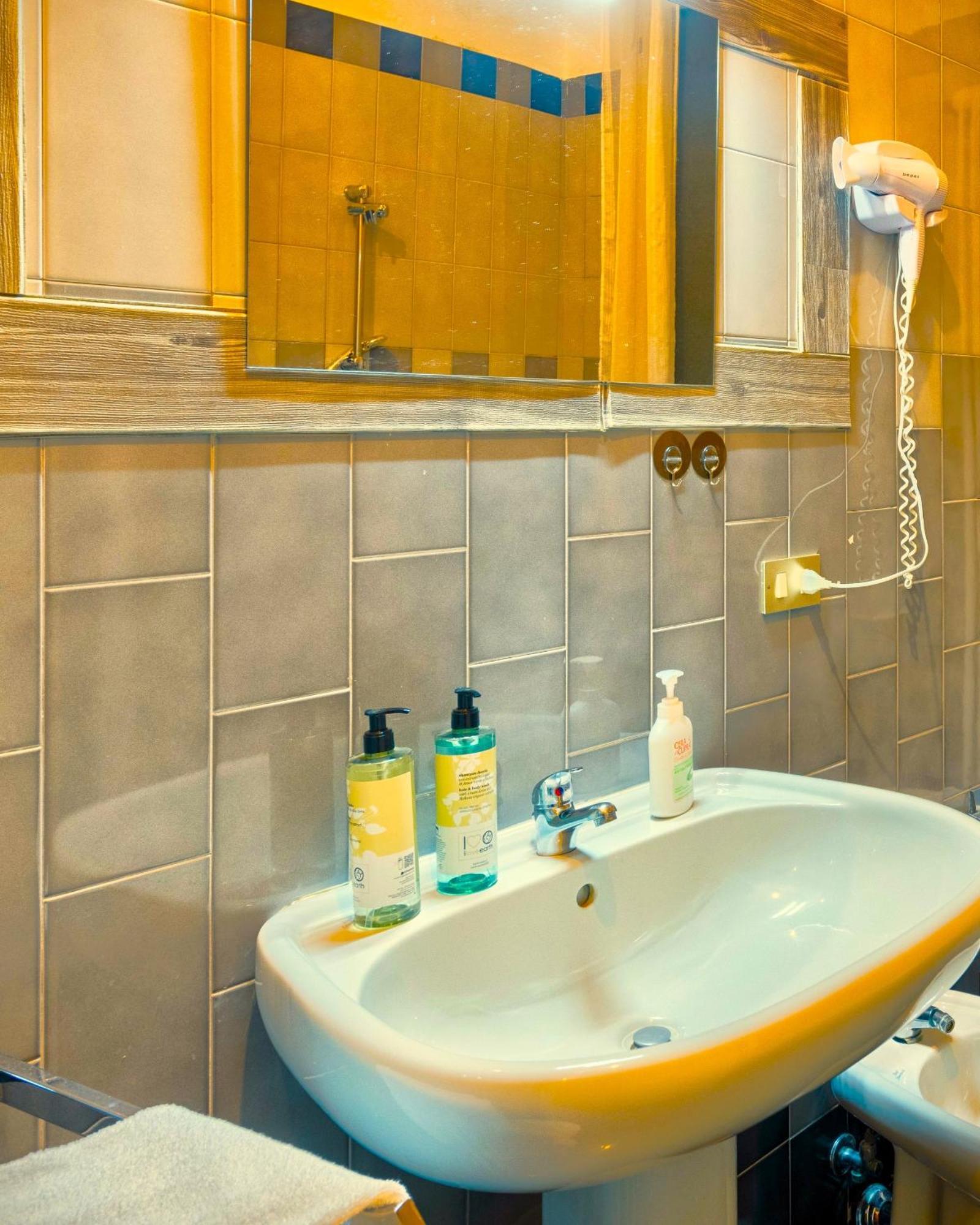 Joy Rialto Rooms Венеция Экстерьер фото