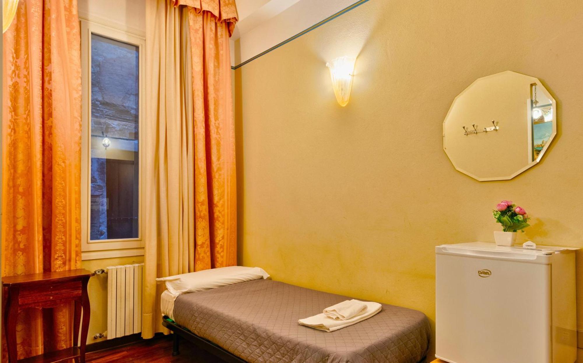 Joy Rialto Rooms Венеция Экстерьер фото